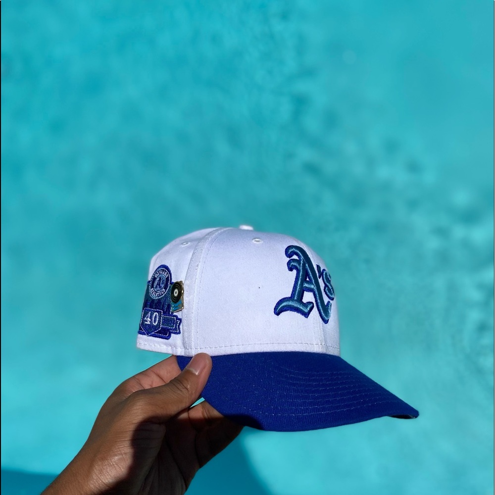 MLB FITTED HAT/ SIZE 7, OAKLAND A’s, RARE UNDERVISOR